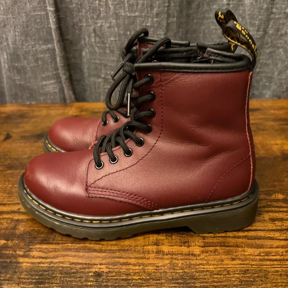 Dr. Martens 1460‎ Juniors Burgundy Red Leather Lace Up Boots (Kids Size 1)